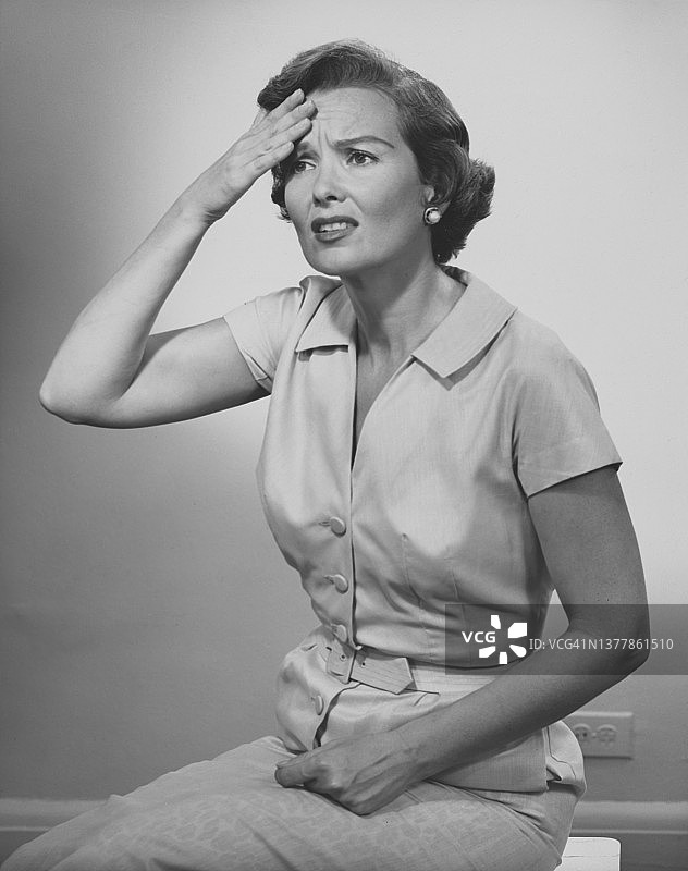 健忘的女人图片素材