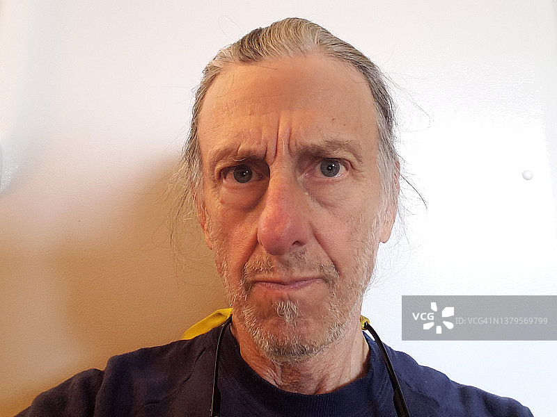 富有男子气概的面部头像图片素材