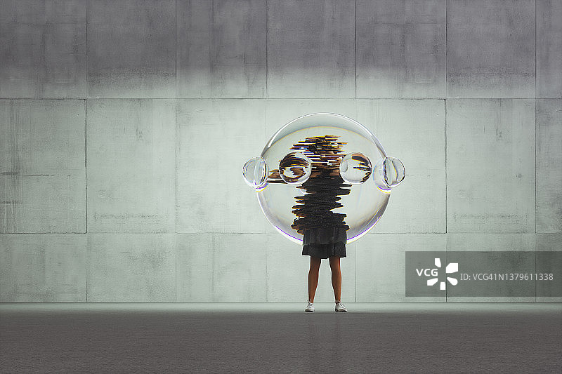 困在玻璃泡里的人图片素材