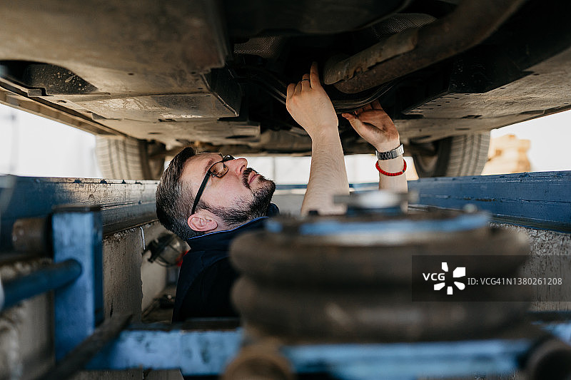 汽车修理工图片素材