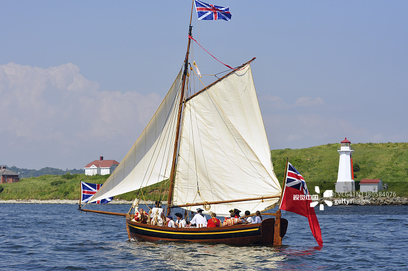 加拿大哈利法克斯高桅横帆船活动中的殖民风格船只图片素材
