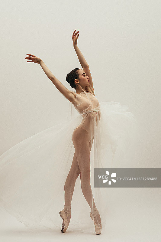 美丽的芭蕾舞图片素材