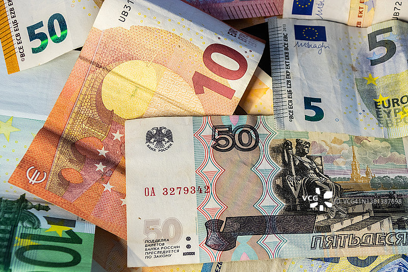 欧元和俄罗斯卢布纸币图片素材