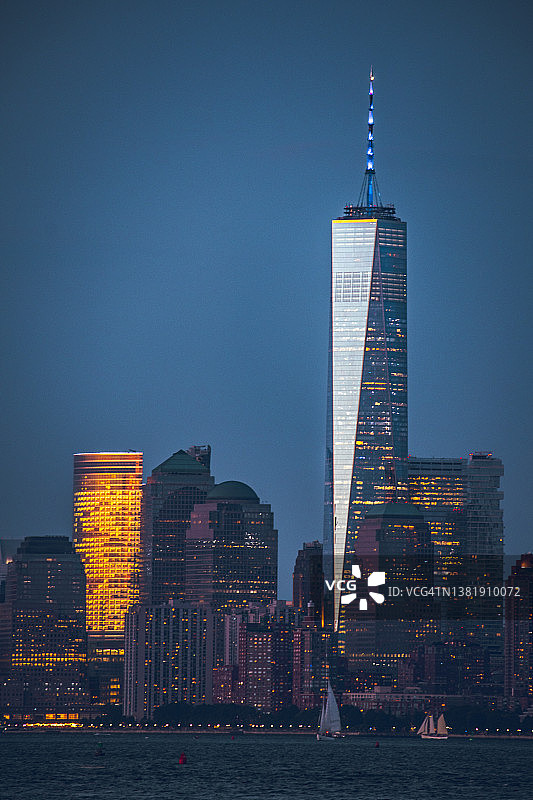 从新泽西看自由塔和下曼哈顿图片素材