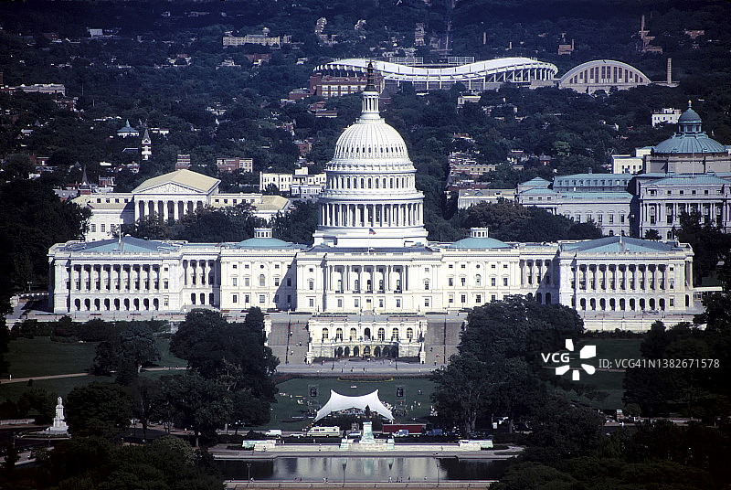 美国国会大厦、最高法院和国会图书馆鸟瞰图 - 华盛顿特区图片素材