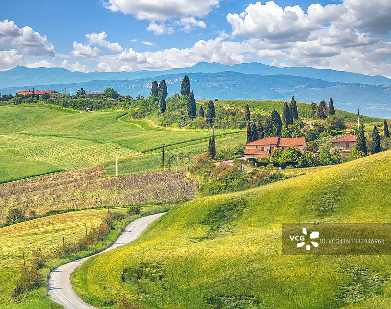托斯卡纳蜿蜒道路风光图片素材