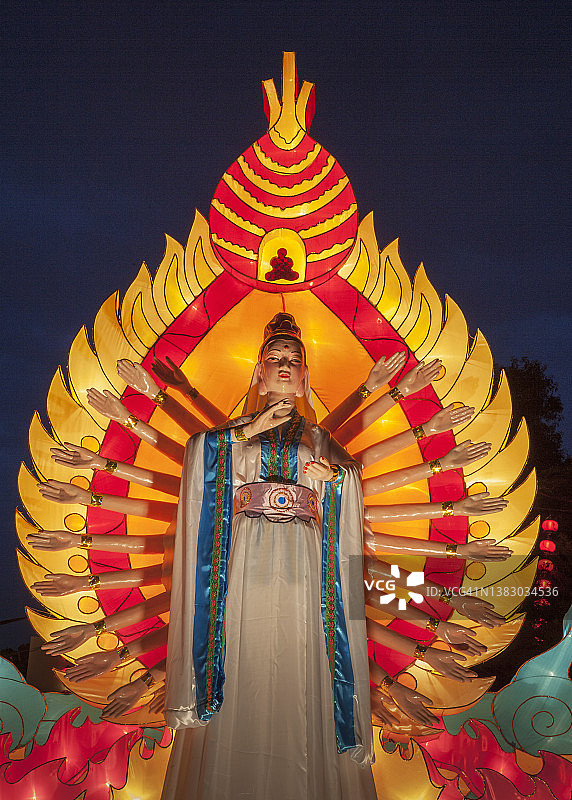 佛教寺庙中的佛教女神图片素材