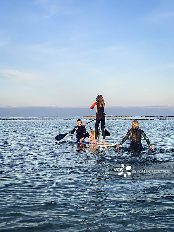 和平浆板运动图片素材