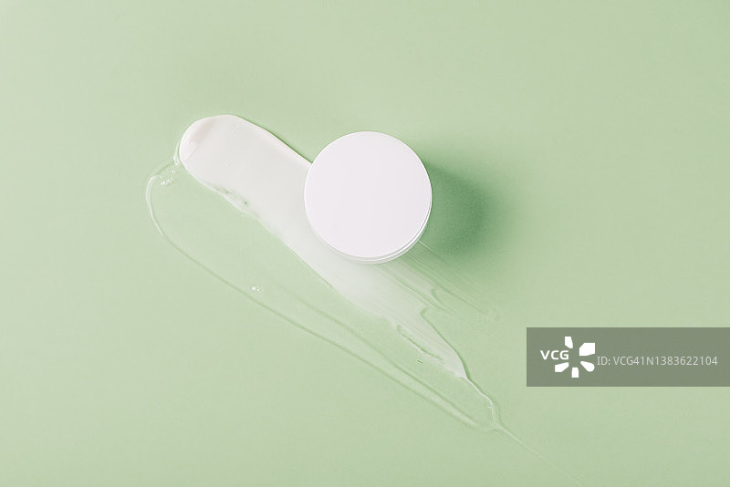 面部或身体乳霜润发油绿色鼠尾草背景图片素材