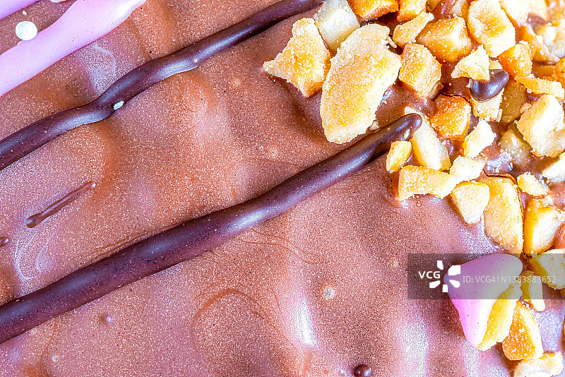 带坚果的巧克力糖霜图片素材