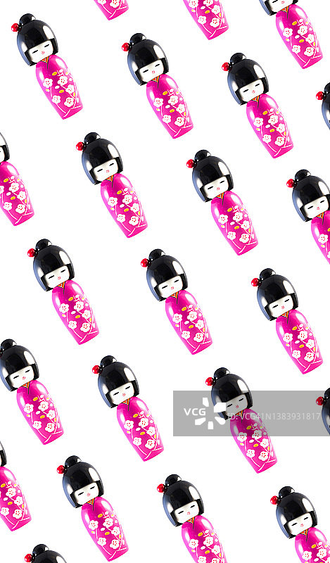 白色背景上的小芥子娃娃无缝图案图片素材