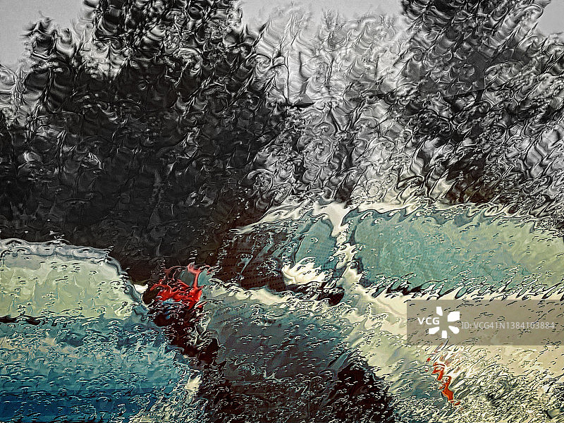 户外停车场雨天汽车图片素材