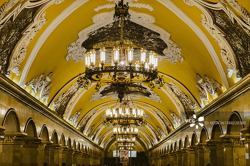 2016年12月6日俄罗斯莫斯科地铁：红场附近美丽的地下铁路图片素材