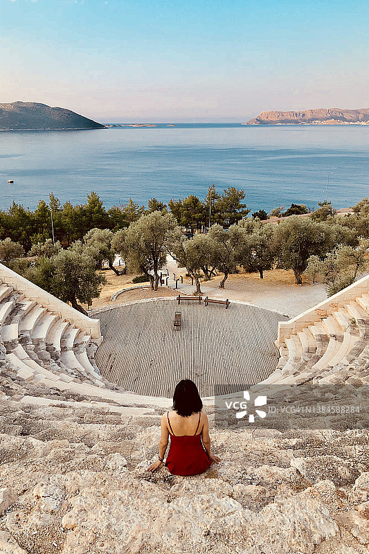 土耳其爱琴海边的迷你圆形剧场图片素材