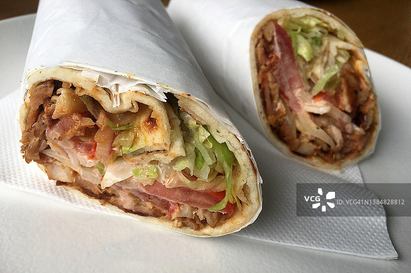 土耳其烤肉卷切片图片素材