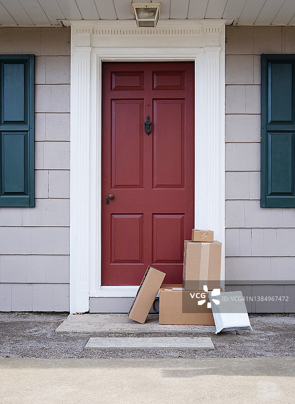 包裹已送达门口图片素材