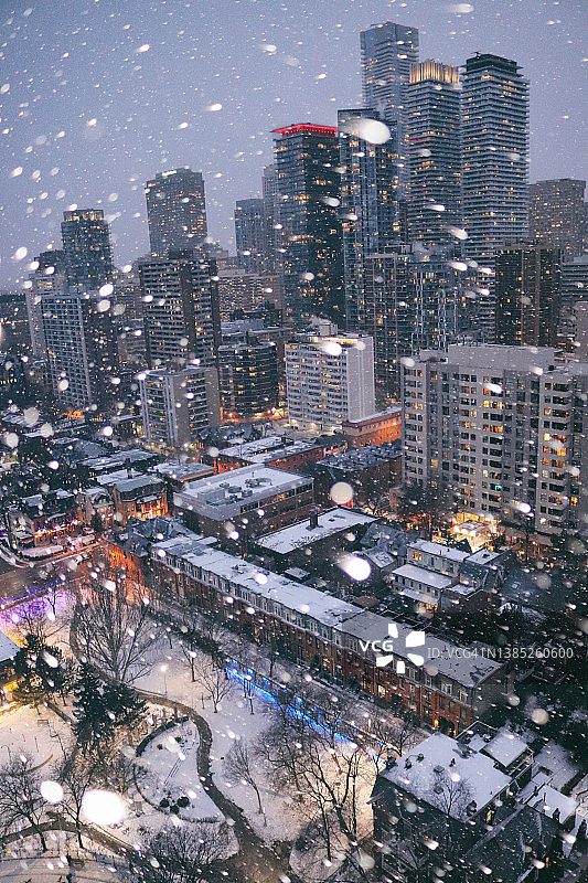 多伦多雪景蓝色时刻图片素材