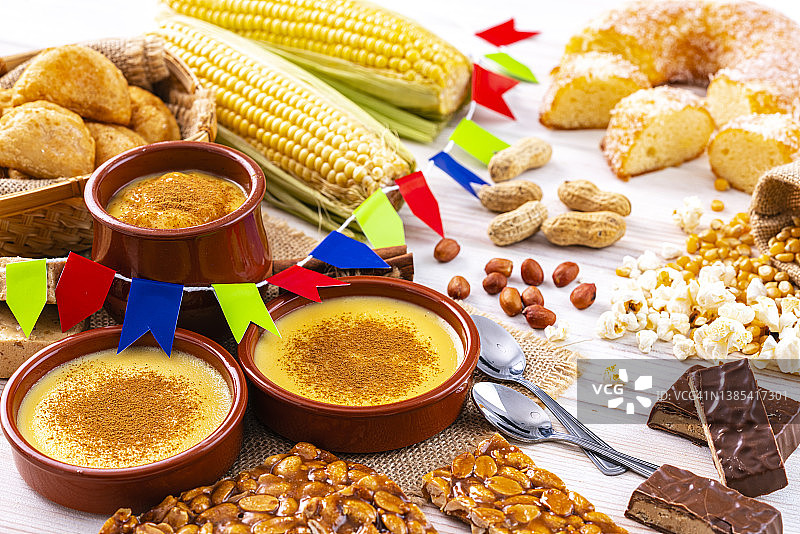 巴西六月节的传统甜点图片素材