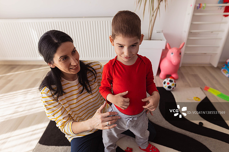 我的宝贝儿子长大了！图片素材