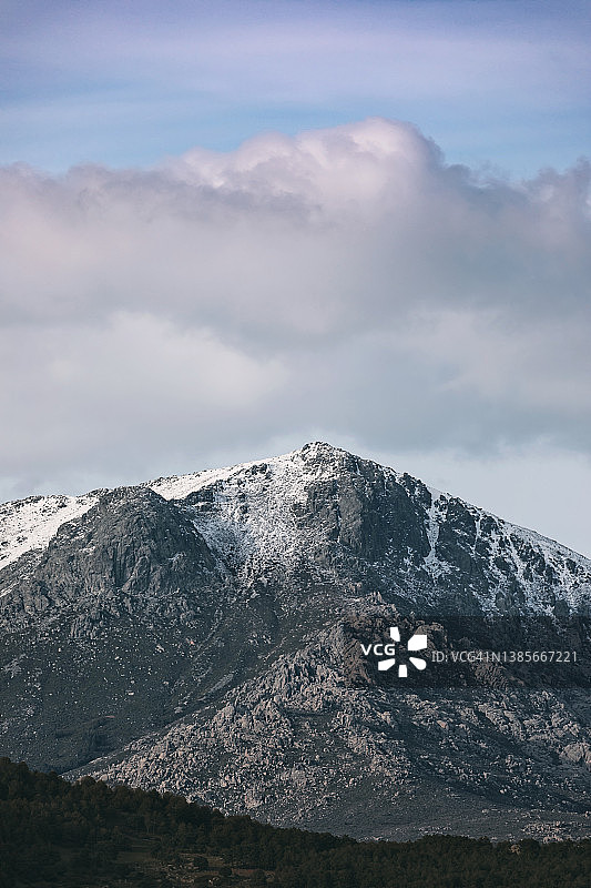 瓜达拉马山脉的拉马拉西奥萨山图片素材