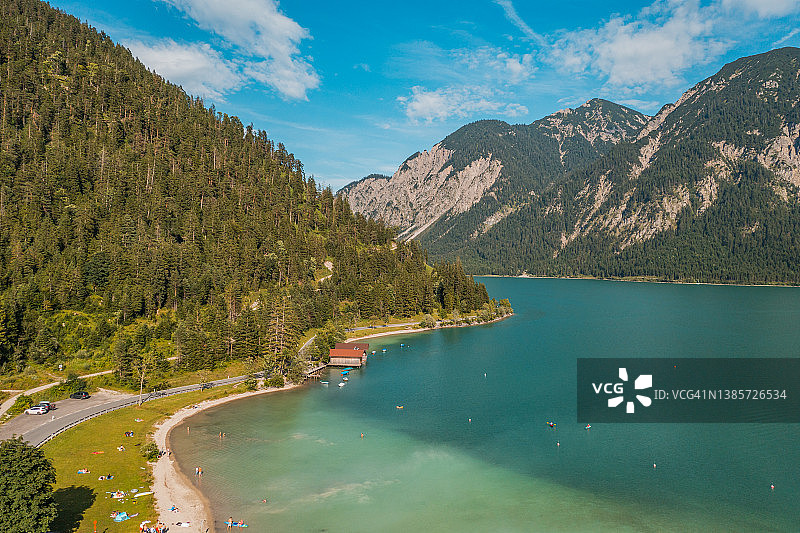 欧洲奥地利阿尔卑斯山普兰湖鸟瞰图片素材