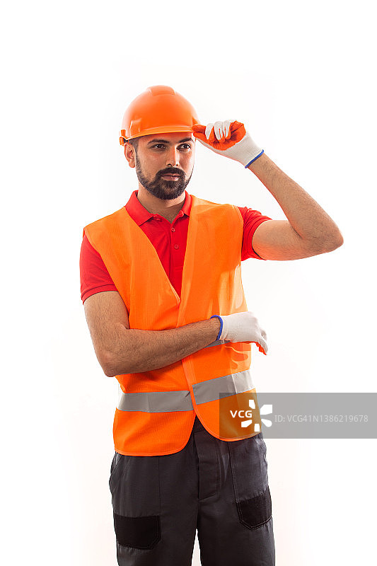 戴头盔和马甲的工人，白色背景图片素材