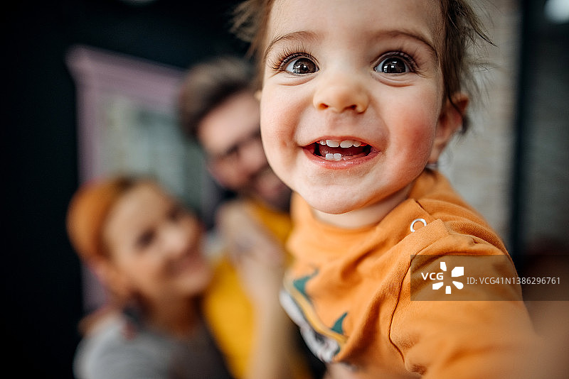 与家人共度的时光，每一秒都值得图片素材