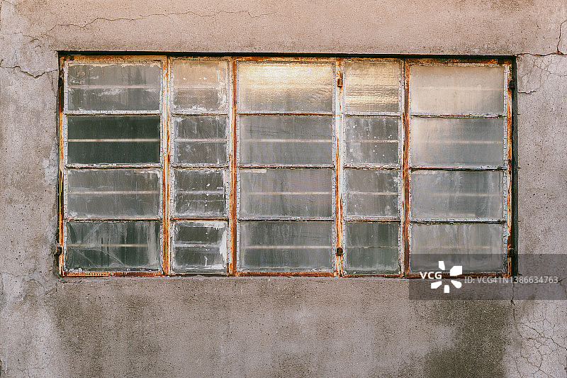 废弃的窗户图片素材