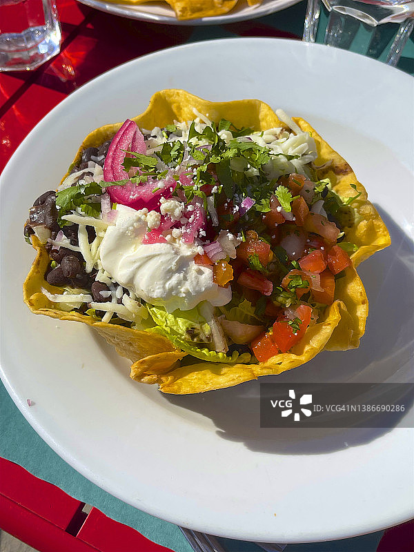 墨西哥玉米卷沙拉图片素材