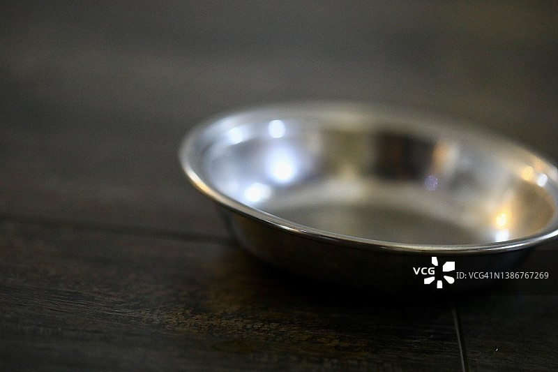 空的宠物粮碗图片素材