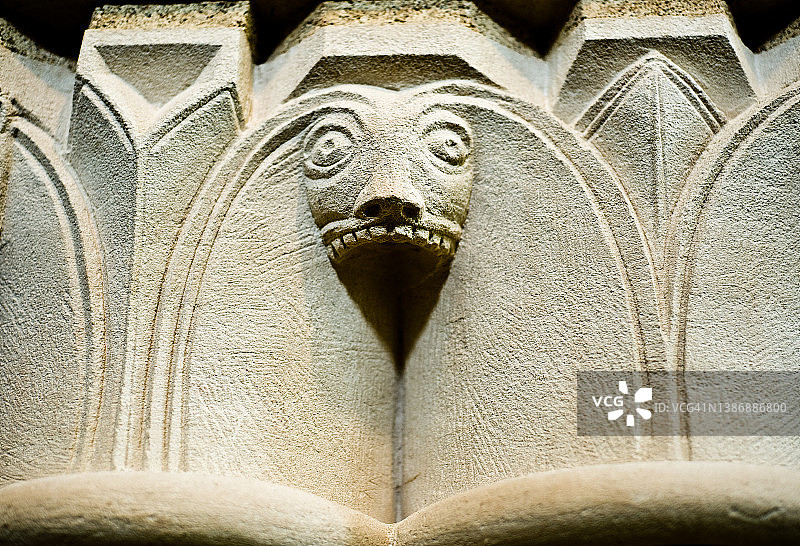 法国教堂雕塑图片素材