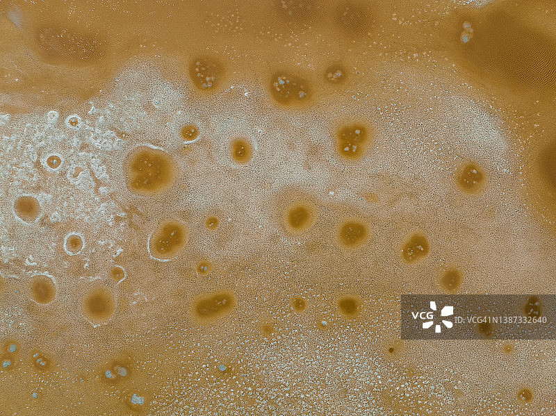 玻利维亚科罗拉达湖的奇异盐纹航拍图图片素材