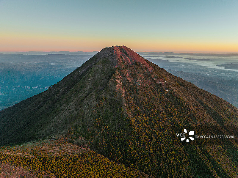 危地马拉阿瓜火山鸟瞰图图片素材