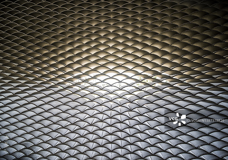 阳光穿过砖缝图片素材