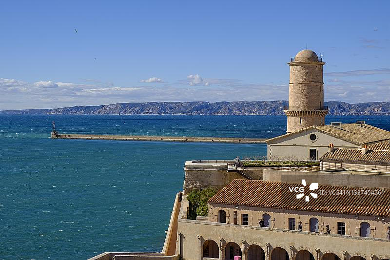 马赛旧港圣让堡灯塔图片素材