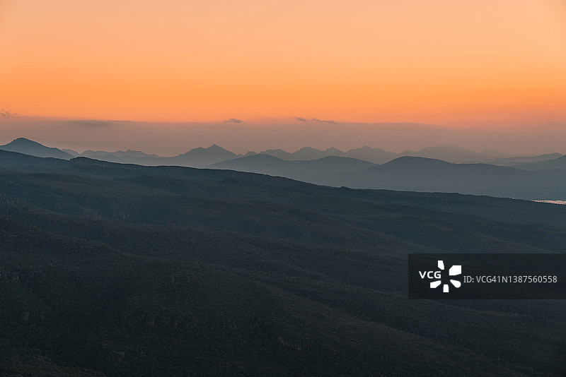 格兰屏国家公园的金色日落图片素材