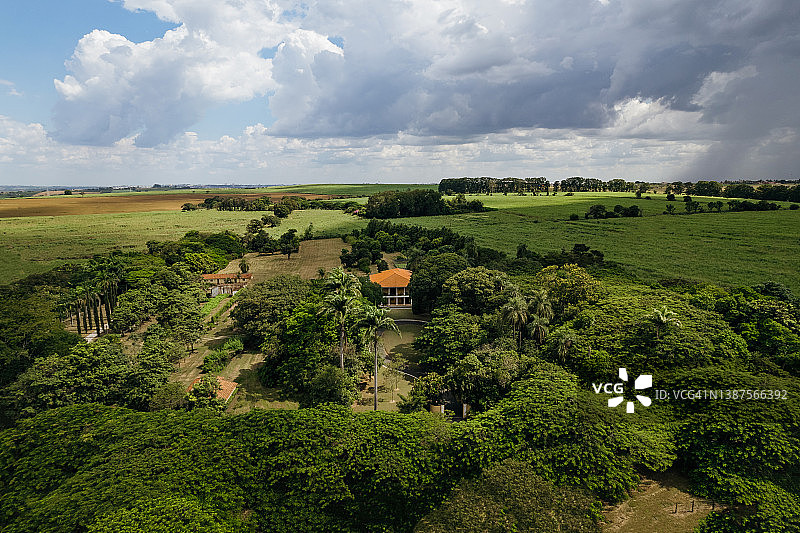 巴西农场主楼一角图片素材