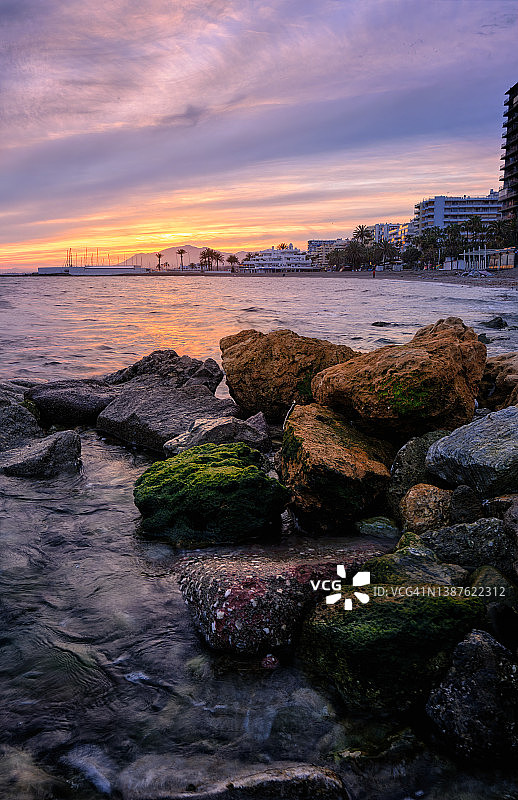 马贝拉海滩日出图片素材