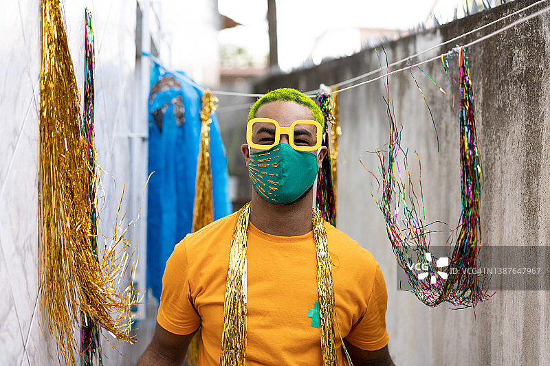 新冠疫情期间的巴西狂欢节图片素材