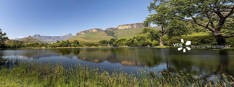 南非夸祖鲁-纳塔尔皇家纳塔尔国家公园德拉肯斯堡圆形剧场图片素材