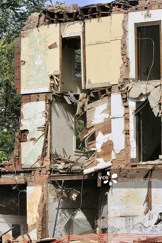 被拆毁的商业建筑图片素材