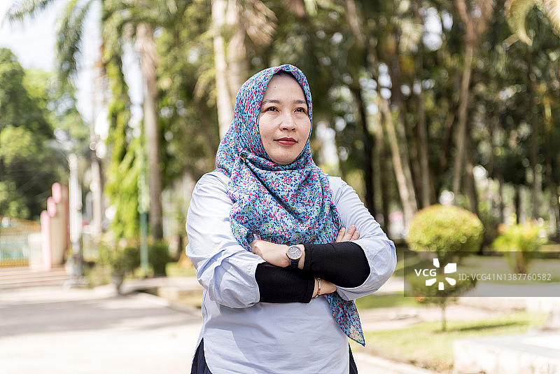 穆斯林妇女肖像图片素材