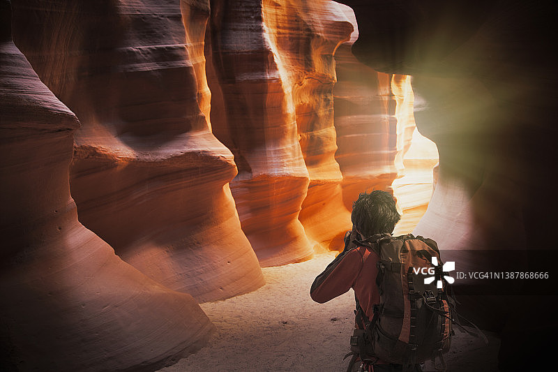 美国羚羊峡谷的摄影师图片素材