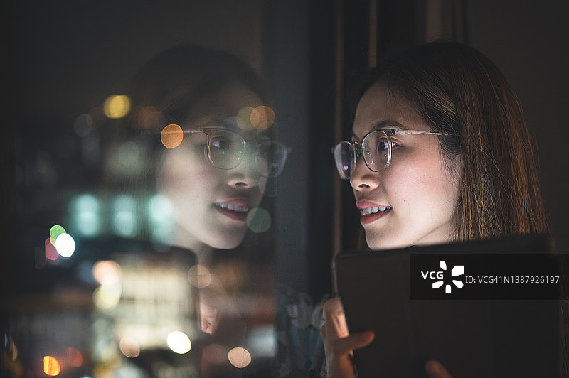 新一代交易加密货币和投资数字资产图片素材