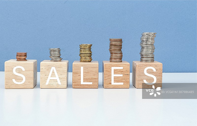 木块上的销售文字特写图片素材