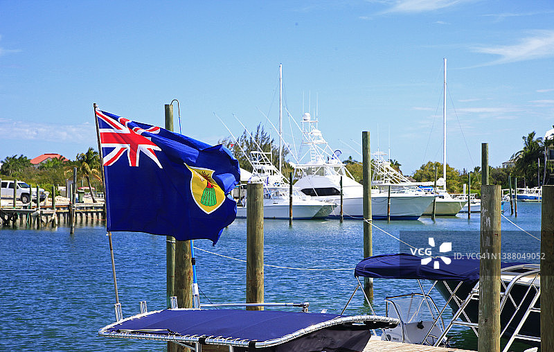 特克斯和凯科斯群岛普罗维登西亚莱斯岛龟湾的钓鱼船图片素材