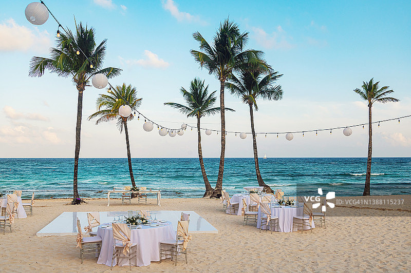 墨西哥玛雅海滨婚礼餐桌图片素材