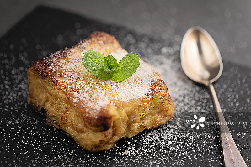 复活节奶油面包法式吐司图片素材