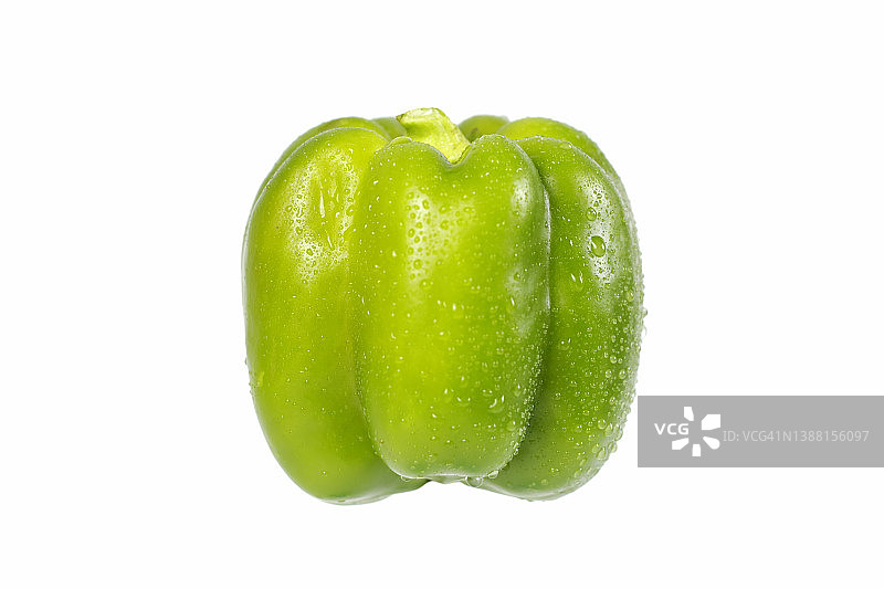 白色背景上的绿色甜椒图片素材
