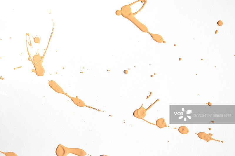 白色背景上的抽象液体化妆品纹理图片素材